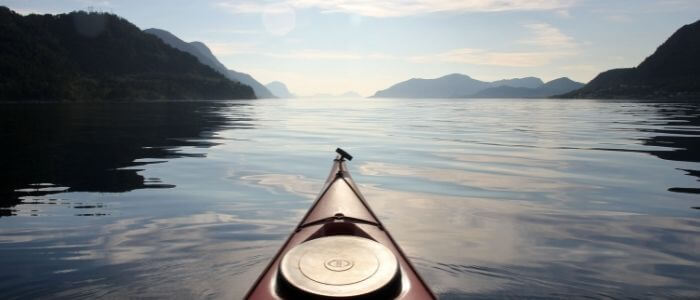 how far can you kayak in a day