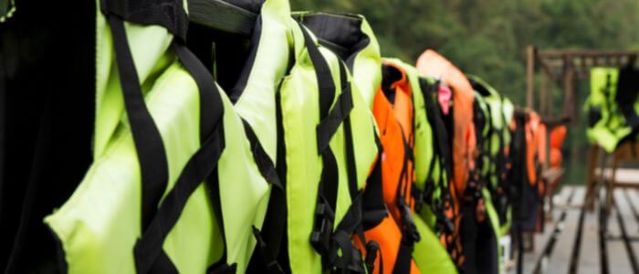 best kayak fishing life vests